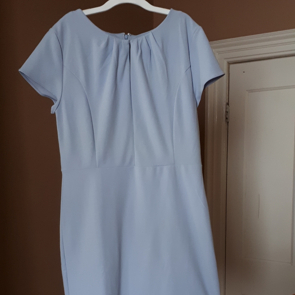NWOT Banana Republic lines dress